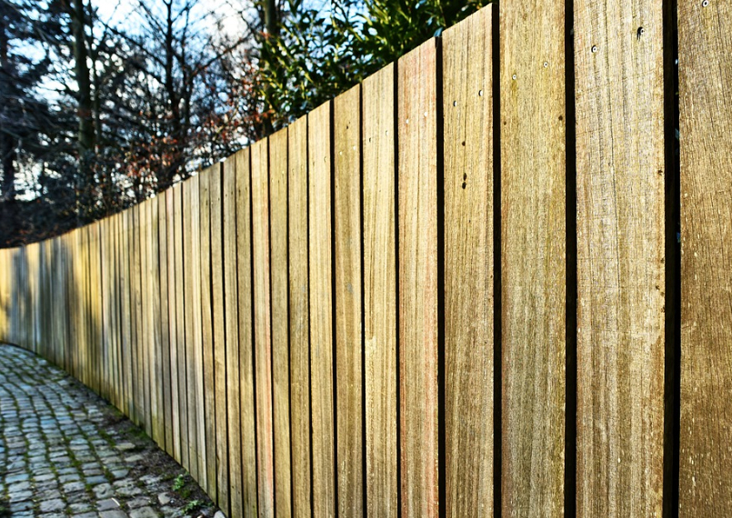 this image shows Douglas fir fencing in Folsom, California